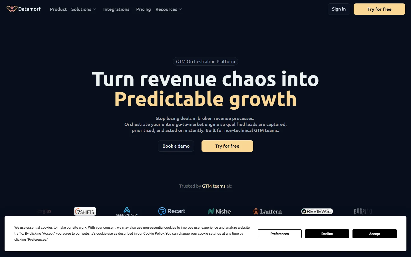 Datamorf homepage — AI-powered data transformation and cleaning